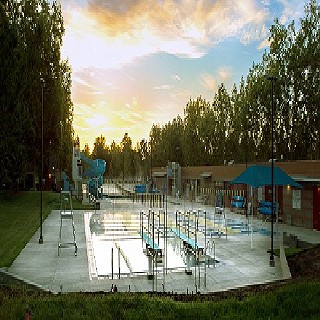 Pleasanton Aquatic Center (Dolores Bengtson)